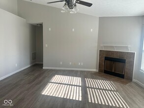 3163 Harvest Grove Ln in Bargersville, IN - Building Photo - Building Photo