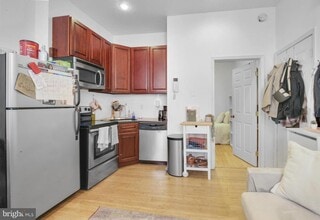 619 S 16th St in Philadelphia, PA - Building Photo - Building Photo