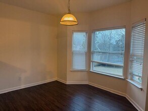 1025 Brushfoot Trail in Suwanee, GA - Building Photo - Building Photo