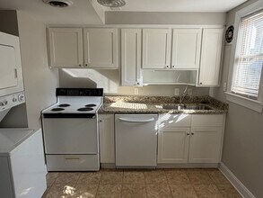 1076 Nichols Dr in Raleigh, NC - Building Photo - Building Photo