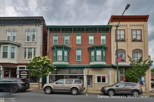 624 Main St in Slatington, PA - Building Photo
