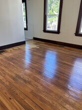 182 Meadow St in Naugatuck, CT - Building Photo - Building Photo