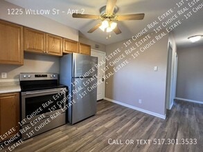1225 Willow St in Grand Ledge, MI - Building Photo - Building Photo