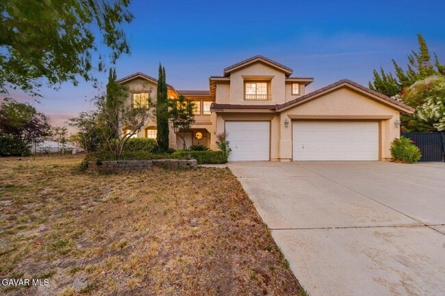 property at 40946 Vía Tranqilo