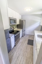 2 Anderson Dr in Ledyard, CT - Building Photo - Building Photo