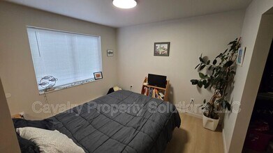 1221 Commonwealth Ave in Duluth, MN - Building Photo - Building Photo