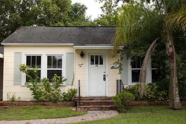 property at 22 E Spruce St