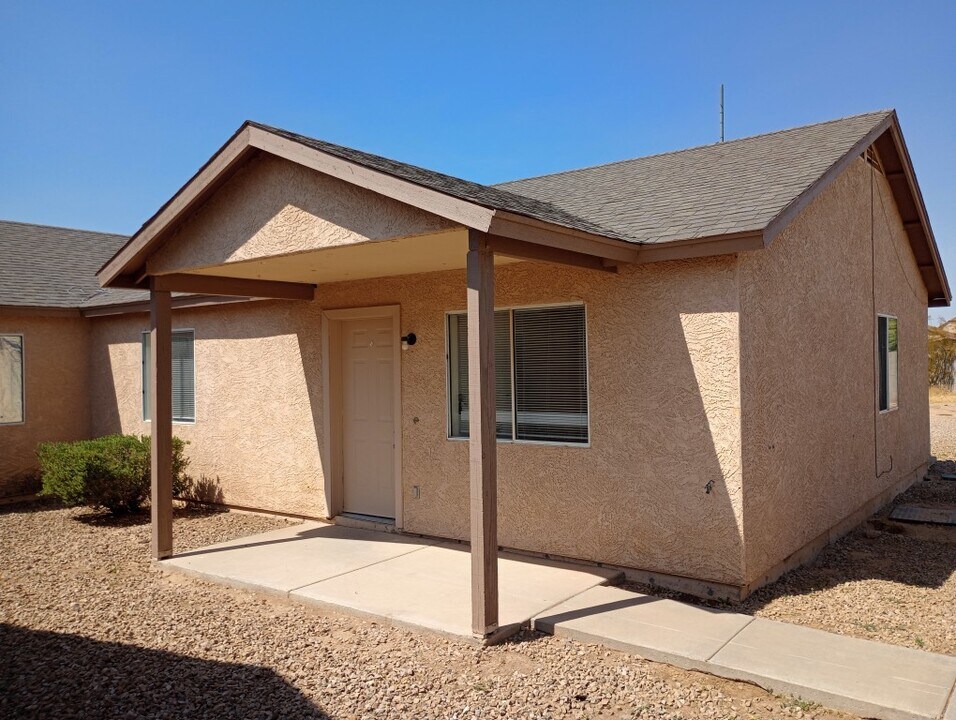 14282 S Durango Rd in Arizona City, AZ - Building Photo