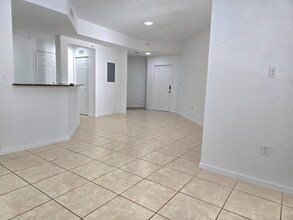 11501 NW 89th St, Unit 2 in Doral, FL - Building Photo - Building Photo