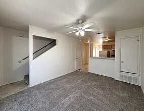 4302 Sylvia Dr, Unit B in Killeen, TX - Building Photo - Building Photo