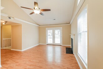 610 Pisgah Church Rd in Greensboro, NC - Building Photo - Building Photo