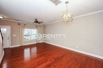 2506 Gallery Drive in Denver, NC - Building Photo - Building Photo