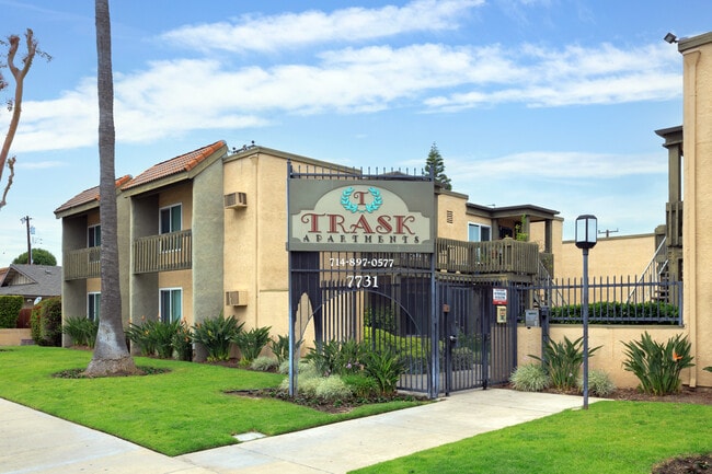 Trask Apartments in Westminster, CA - Building Photo - Building Photo