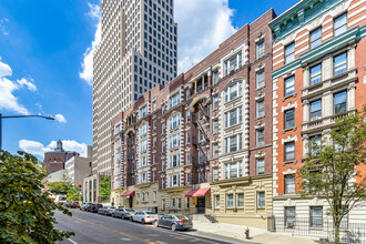 521 W 122nd St in New York, NY - Building Photo - Primary Photo