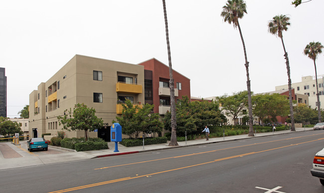 Fourth Street Senior Housing in Santa Monica, CA - Foto de edificio - Building Photo