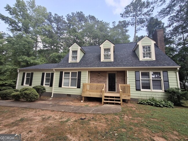 property at 2243 Sharondale Dr