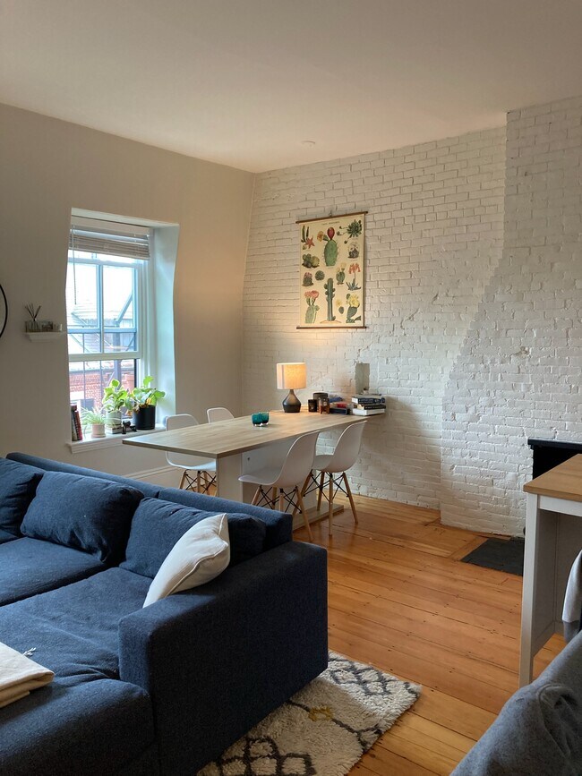 24 Mt Vernon St in Boston, MA - Building Photo - Building Photo