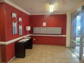 810 W Princess Anne Rd in Norfolk, VA - Building Photo - Building Photo
