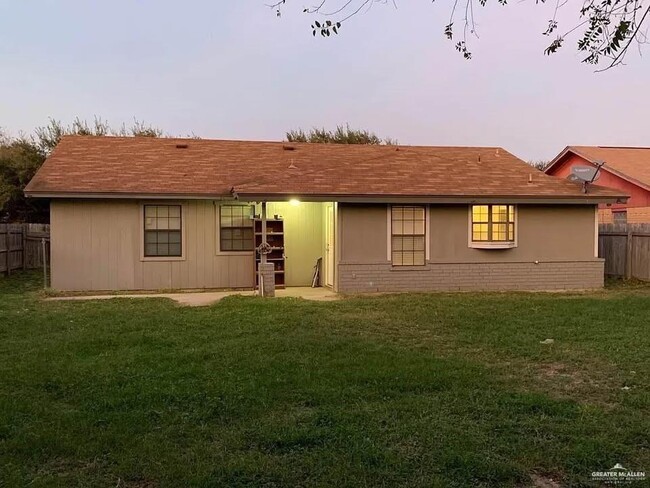2605 Gull Ave in McAllen, TX - Building Photo - Building Photo
