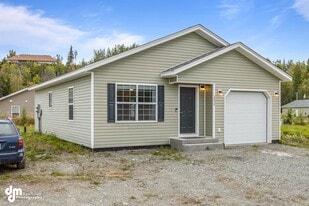 3830 S Lance B Cir in Wasilla, AK - Building Photo