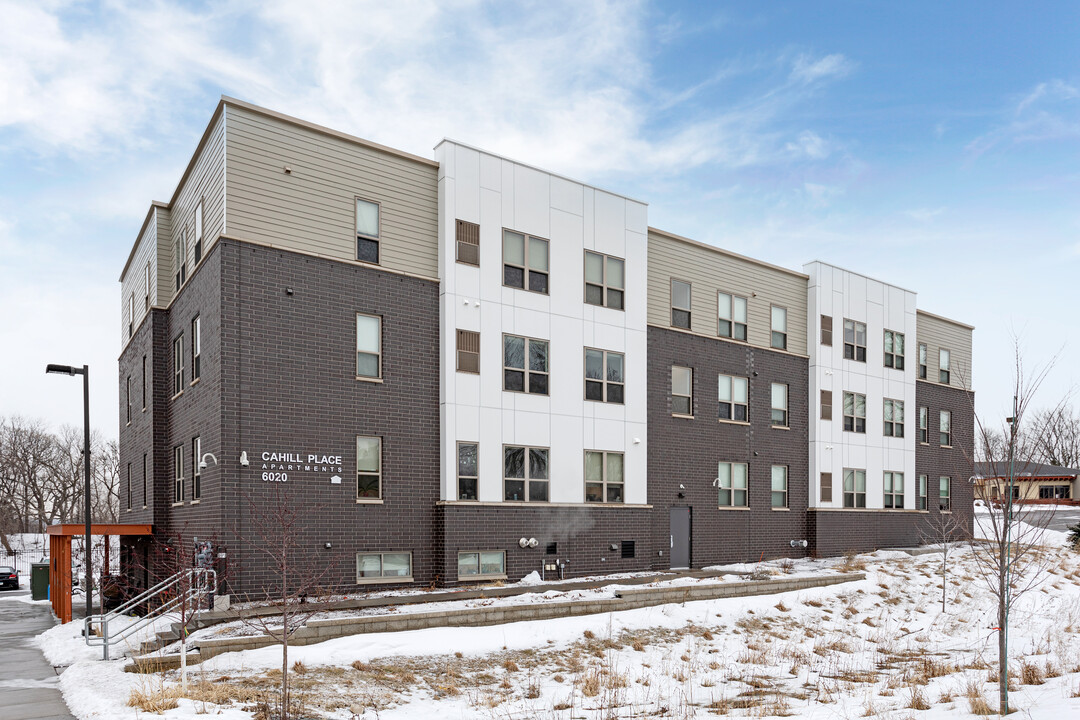 Cahill Place Apartments in Inver Grove Heights, MN - Building Photo