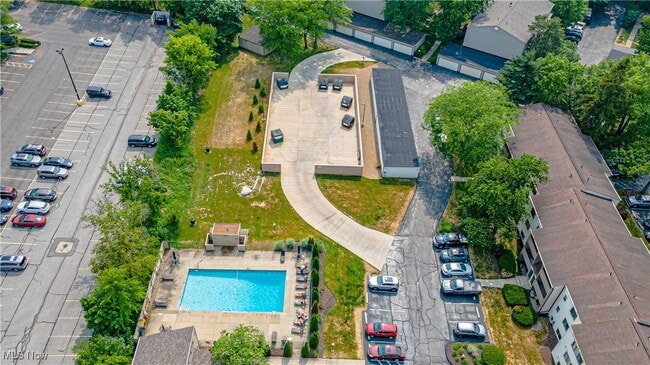 property at 1480 Cedarwood Dr