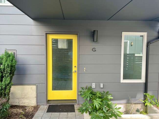 property at 14013 Greenwood Ave N