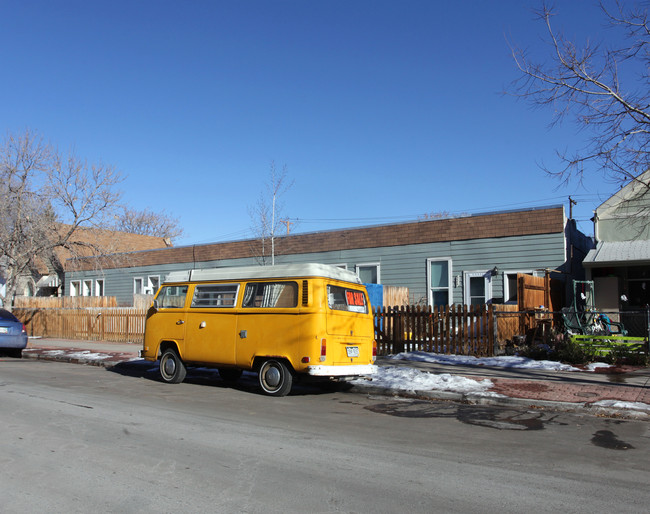 Galapago Street Apartments in Denver, CO - Building Photo - Building Photo