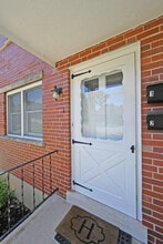 27 Pleasant Ridge Ave in Fort Mitchell, KY - Building Photo - Building Photo