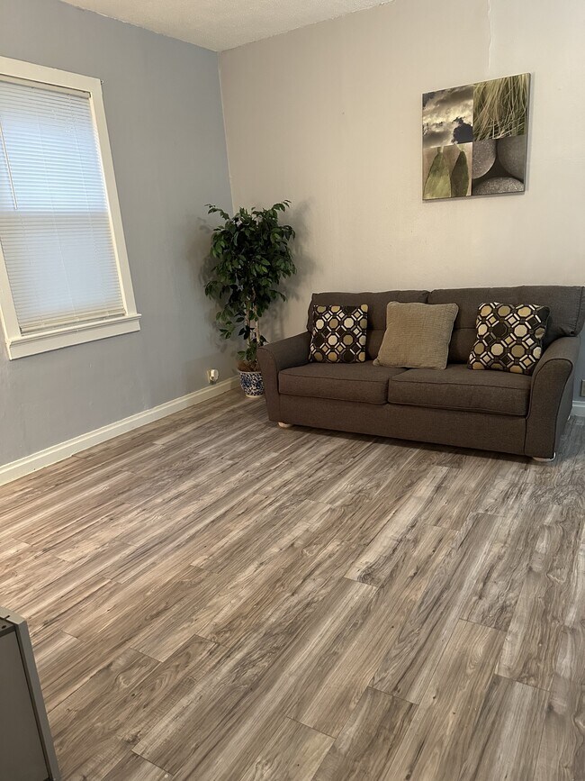 460 Bluff Dr in St. Louis, MO - Building Photo - Building Photo