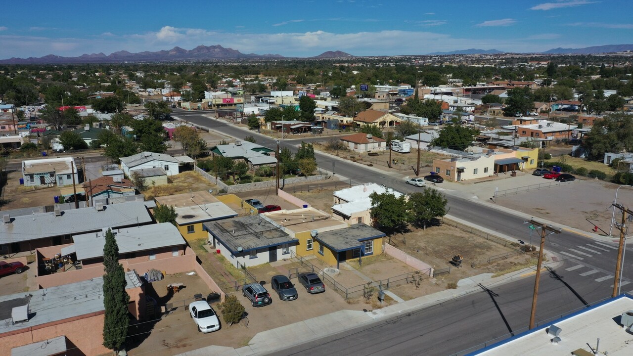 1130 Brownlee Ave in Las Cruces, NM - Building Photo