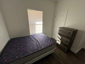 702 Carmen Ave, Unit A-2 in Fort Valley, GA - Foto de edificio - Building Photo