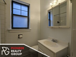 4831 N Damen Ave, Unit 307 in Chicago, IL - Building Photo - Building Photo