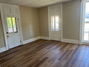 44 S Monroe St, Unit 44 S Monroe St in Tiffin, OH - Foto de edificio - Building Photo