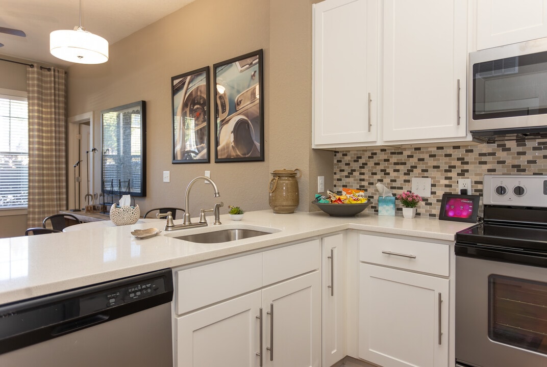 Silver Collection at The Park in Huntersville, NC - Foto de edificio