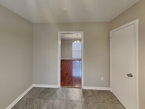 1017 Hawkview Dr in Memphis, TN - Building Photo - Building Photo