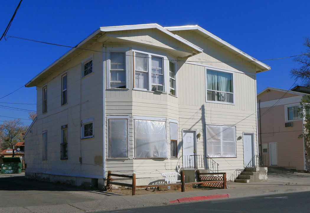 121 E 6th St in Reno, NV - Building Photo