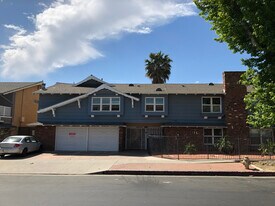20336 Cohasset St, Unit 8 in Los Angeles, CA - Building Photo