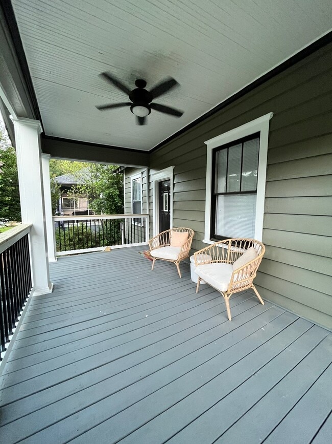 1756 Thompson Ave in East Point, GA - Building Photo - Building Photo