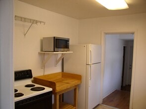 1315 NW Columbia St in Bend, OR - Building Photo - Building Photo