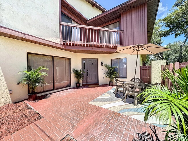 2577 S Park Ave in Titusville, FL - Foto de edificio - Building Photo