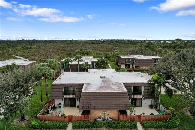 property at 1921 19th Ct