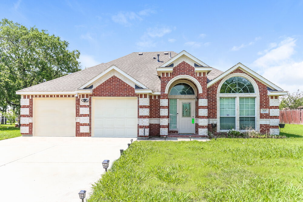 1618 Allen Dr-Unit -215 in Mesquite, TX - Building Photo