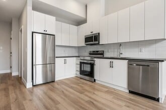 5545-5545 Vedder Rd in Chilliwack, BC - Building Photo - Building Photo