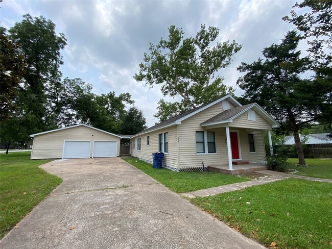 property at 205 N Elm St