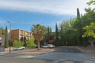 Highlander Apartments in El Paso, TX - Building Photo - Building Photo