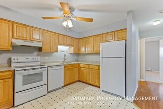 1530 Pioneer Rd in Crest Hill, IL - Building Photo - Building Photo