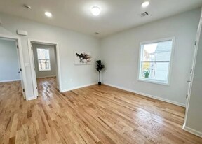 558-562-562 Court St, Unit 2 Left in Elizabeth, NJ - Building Photo