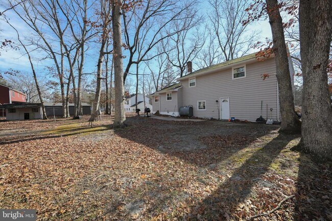 332 Woodbine St in Pemberton Township, NJ - Building Photo - Building Photo