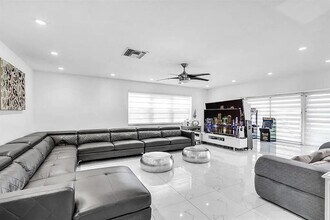 4100 N 36th Ave in Hollywood, FL - Building Photo - Building Photo